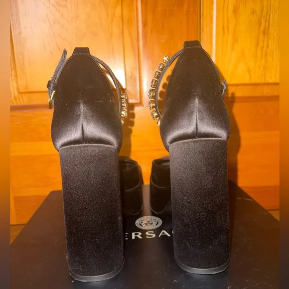 Versace Aevitas Single Platform Heels 38 - Picture 2 of 5